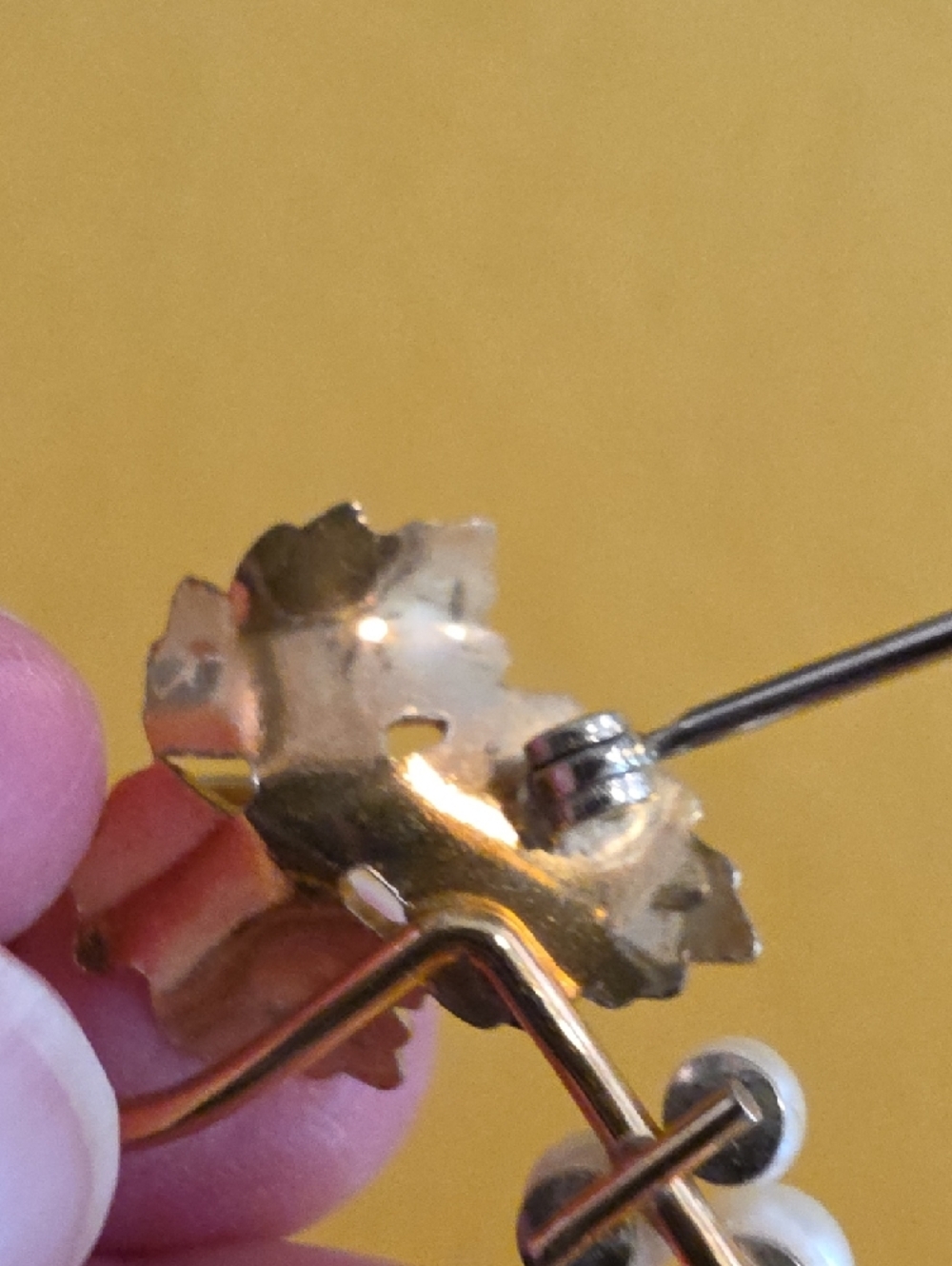 Vintage Krementz & Co. Brooch - Rolled Gold Plate - Piece Is Marked "KREMENTZ" - Picture 7 of 9